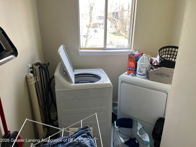 914 N Pine Street, Lansing, MI 48906