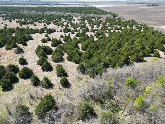 999-2 CR3805, Bailey, TX 75413