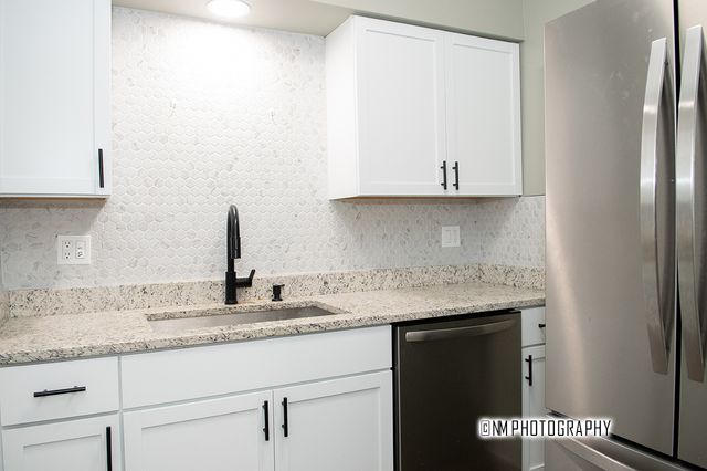 314 Lathrop Avenue 404, Forest Park, IL 60130