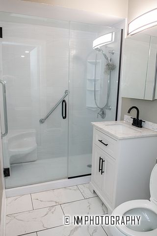 314 Lathrop Avenue 404, Forest Park, IL 60130