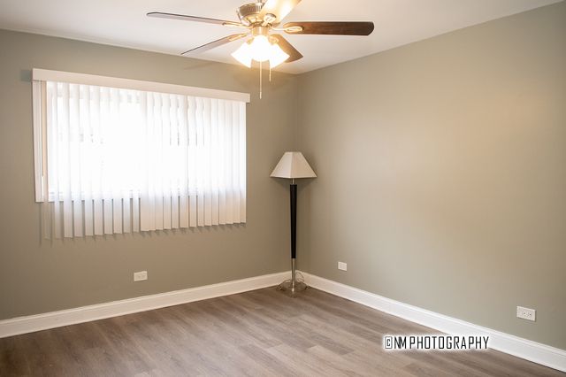 314 Lathrop Avenue 404, Forest Park, IL 60130