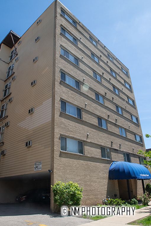 314 Lathrop Avenue 404, Forest Park, IL 60130