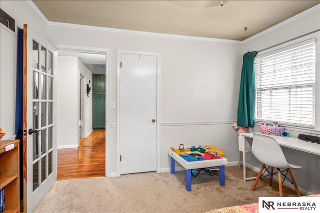 1734 S 41st Street, Lincoln, NE 68506