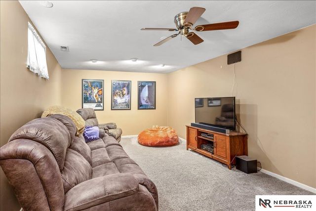 1734 S 41st Street, Lincoln, NE 68506
