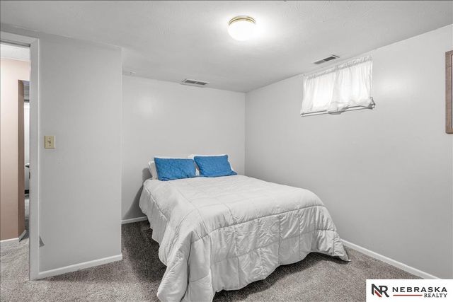 1734 S 41st Street, Lincoln, NE 68506