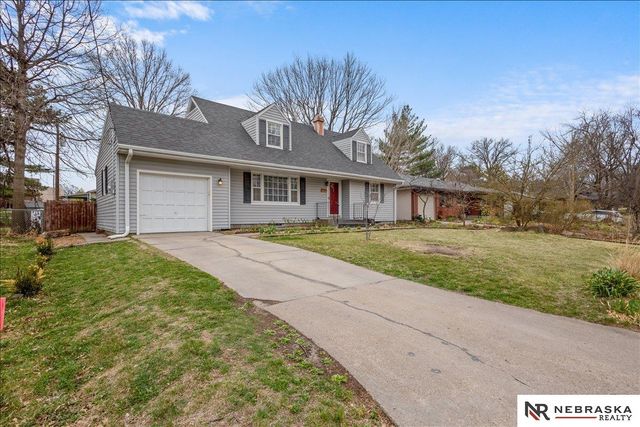 1734 S 41st Street, Lincoln, NE 68506