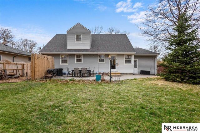 1734 S 41st Street, Lincoln, NE 68506