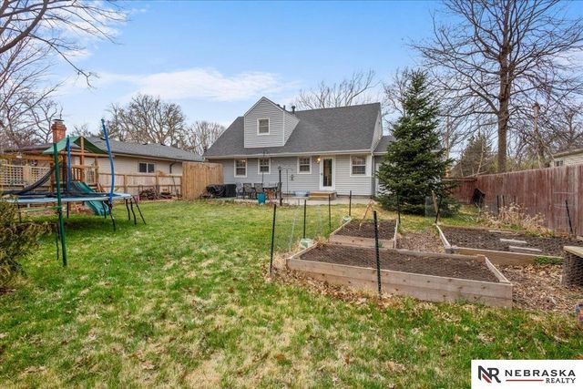 1734 S 41st Street, Lincoln, NE 68506