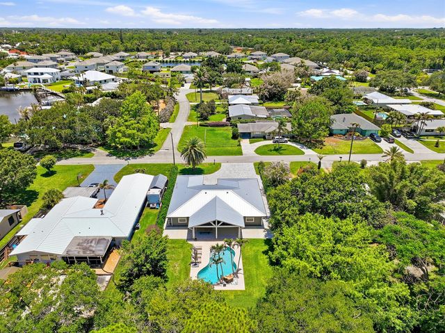 1409 SW Ibis Street, Palm City, FL 34990