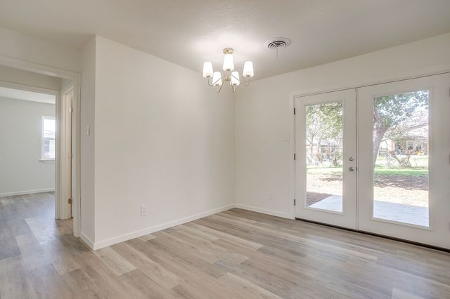 5312 Waits Avenue, Fort Worth, TX 76133