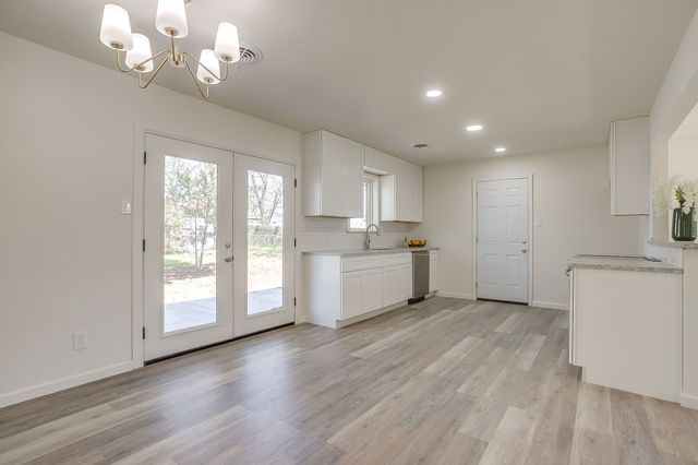 5312 Waits Avenue, Fort Worth, TX 76133