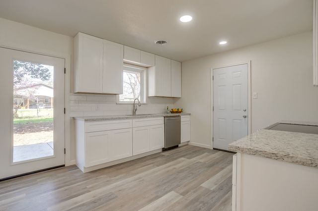 5312 Waits Avenue, Fort Worth, TX 76133