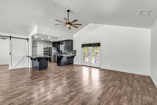 30833 Pennyroyal Lane, Prather, CA 93651