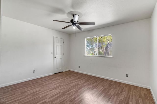 30833 Pennyroyal Lane, Prather, CA 93651