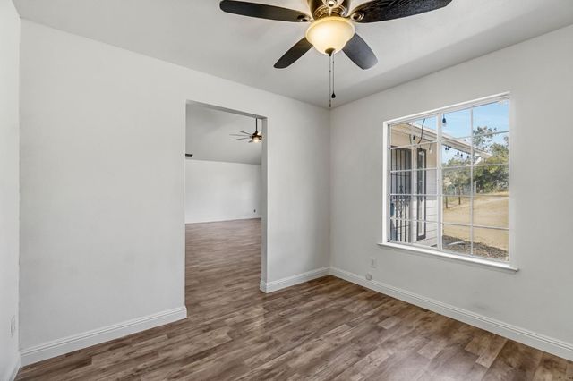 30833 Pennyroyal Lane, Prather, CA 93651