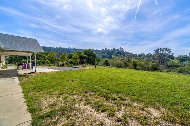 30833 Pennyroyal Lane, Prather, CA 93651