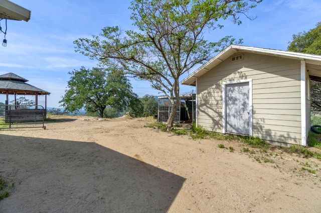 30833 Pennyroyal Lane, Prather, CA 93651