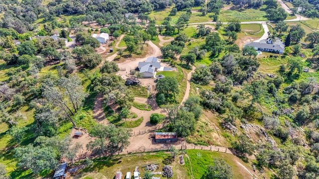 30833 Pennyroyal Lane, Prather, CA 93651