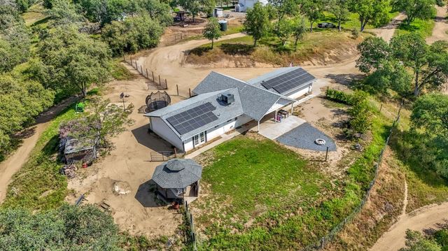 30833 Pennyroyal Lane, Prather, CA 93651