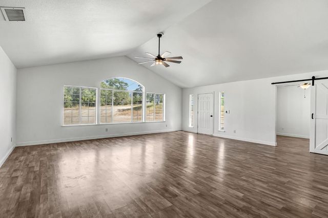 30833 Pennyroyal Lane, Prather, CA 93651