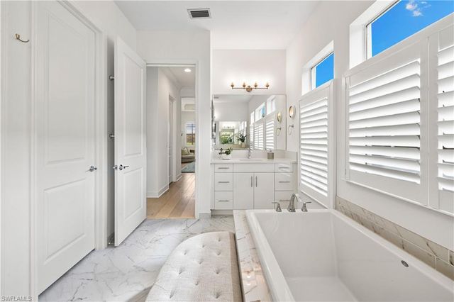 11974 Gardenia AVE, Naples, FL 34120