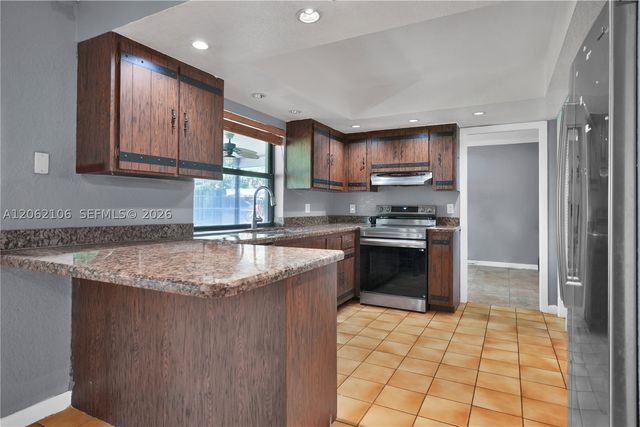 2587 E Rd, Loxahatchee, FL 33470