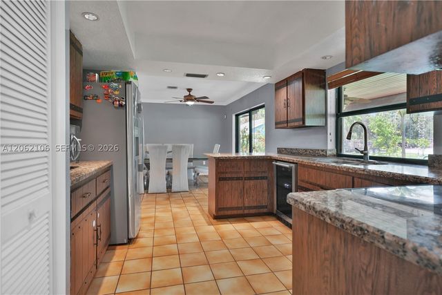 2587 E Rd, Loxahatchee, FL 33470