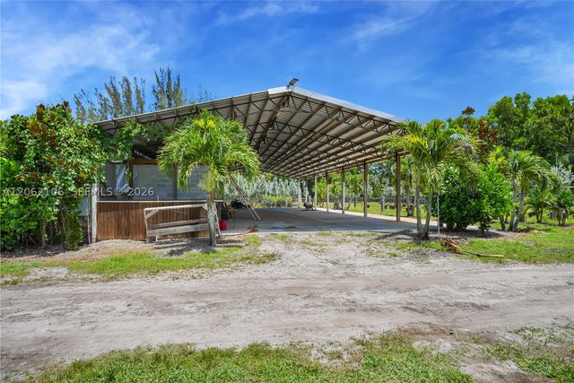 2587 E Rd, Loxahatchee, FL 33470