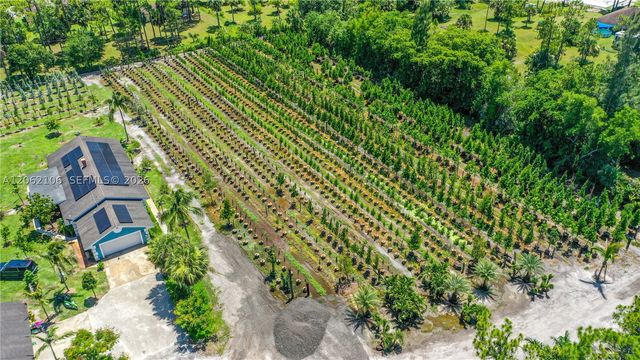 2587 E Rd, Loxahatchee, FL 33470
