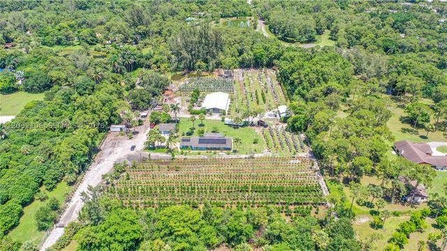2587 E Rd, Loxahatchee, FL 33470