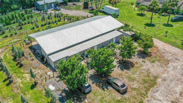 2587 E Rd, Loxahatchee, FL 33470