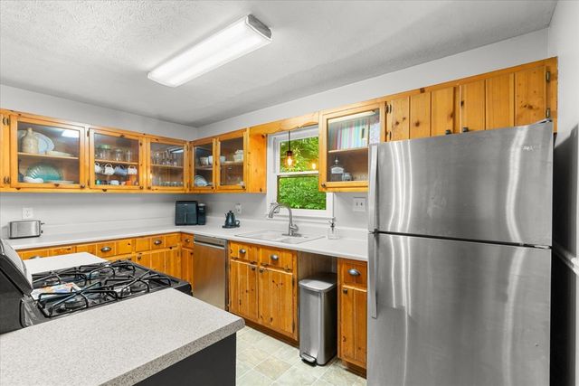 1178 Swan Bridge Road, Talking Rock, GA 30175