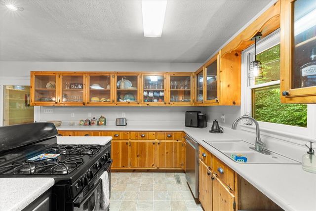 1178 Swan Bridge Road, Talking Rock, GA 30175