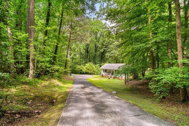 1178 Swan Bridge Road, Talking Rock, GA 30175