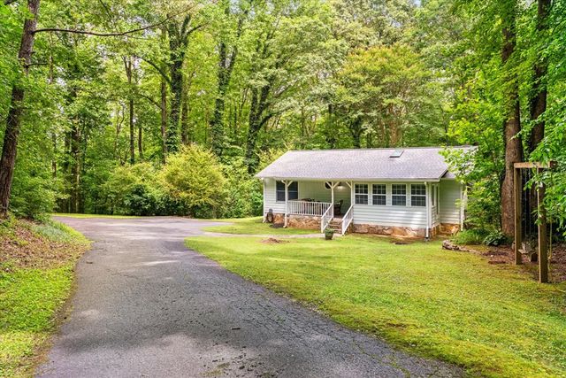 1178 Swan Bridge Road, Talking Rock, GA 30175
