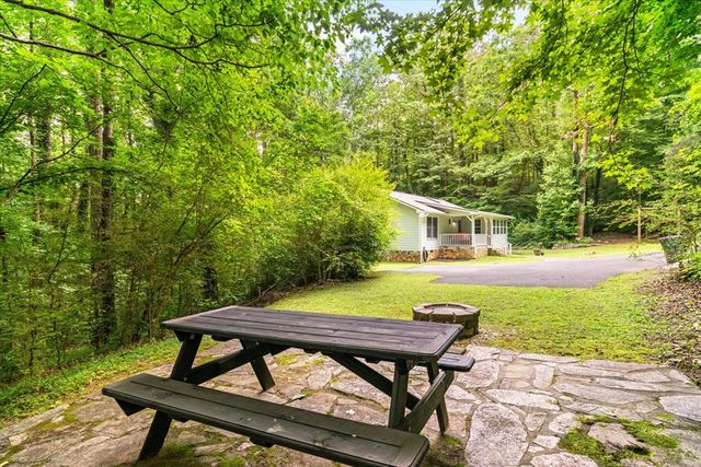 1178 Swan Bridge Road, Talking Rock, GA 30175