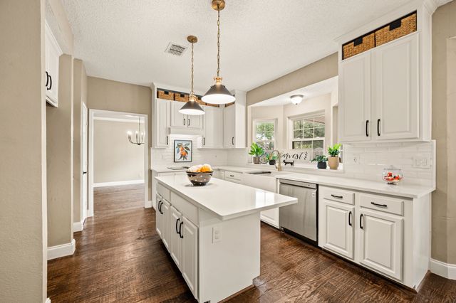 510 Anthony Drive, Euless, TX 76039