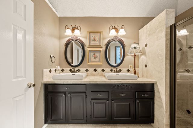 510 Anthony Drive, Euless, TX 76039