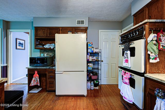3612 Trail Ridge Rd, Louisville, KY 40241