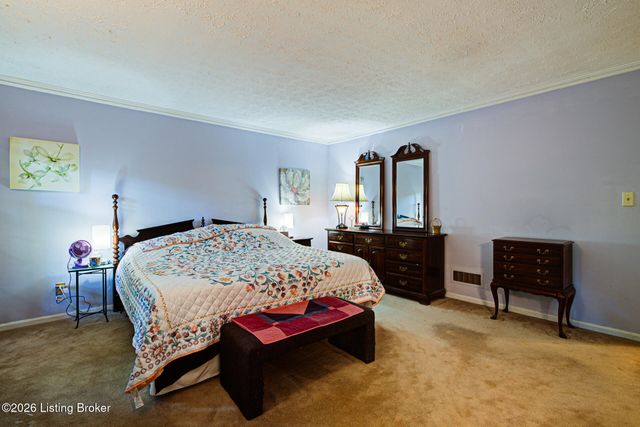 3612 Trail Ridge Rd, Louisville, KY 40241