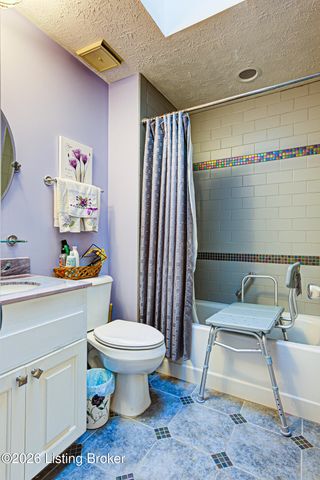 3612 Trail Ridge Rd, Louisville, KY 40241