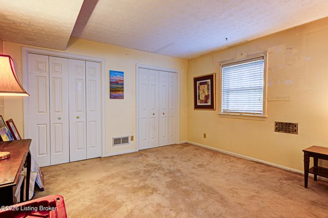 3612 Trail Ridge Rd, Louisville, KY 40241
