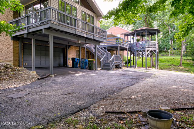 3612 Trail Ridge Rd, Louisville, KY 40241