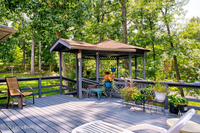 3612 Trail Ridge Rd, Louisville, KY 40241