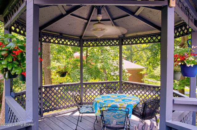 3612 Trail Ridge Rd, Louisville, KY 40241