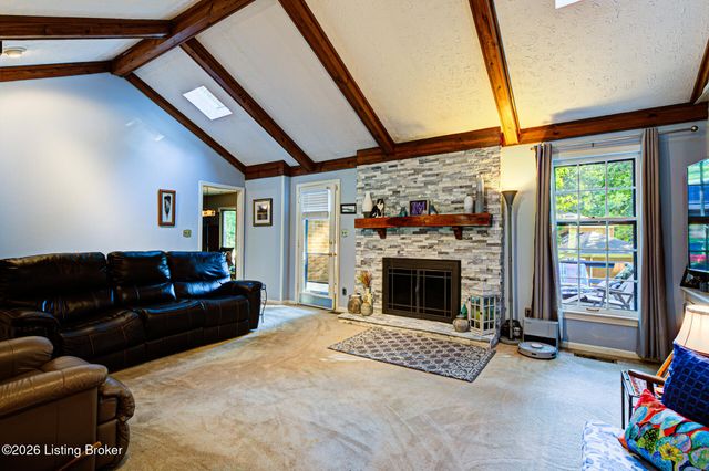 3612 Trail Ridge Rd, Louisville, KY 40241
