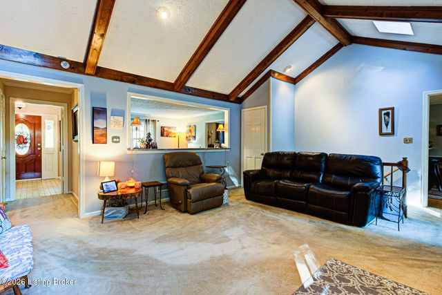 3612 Trail Ridge Rd, Louisville, KY 40241
