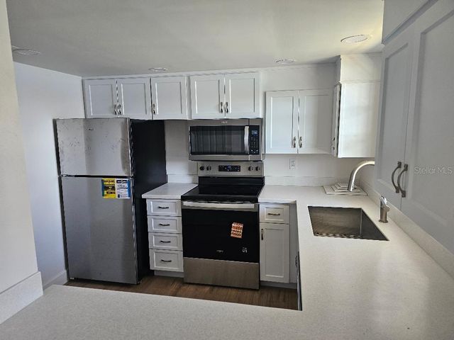 8822 BAY POINTE DRIVE 104, Tampa, FL 33615