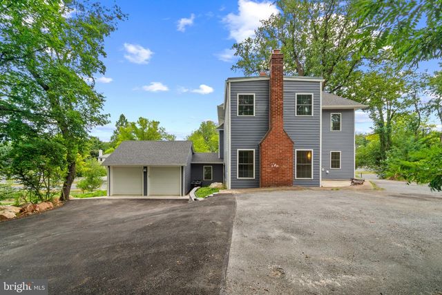 9300 OLD GEORGETOWN RD, Bethesda, MD 20814