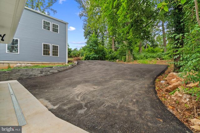 9300 OLD GEORGETOWN RD, Bethesda, MD 20814
